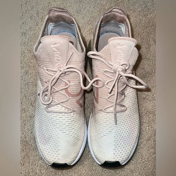 Nike Air Max 270 Sneakers - Picture 2 of 9